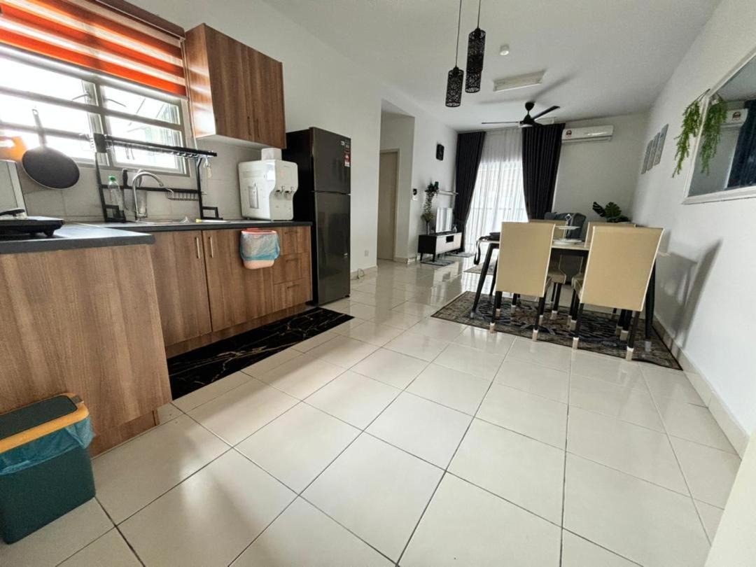 Klia Homestay Apartment - 2 Room Sepang Eksteriør bilde